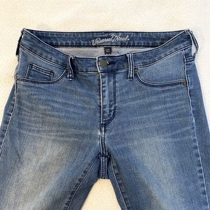 Universal Thread Jeans